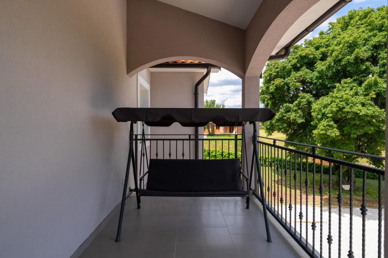 Villa House Leana *